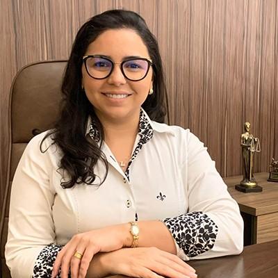 Lívia Paula Maia - Venâncio Advocacia